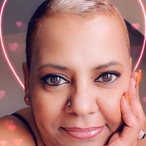 Meet your Posher, Aida